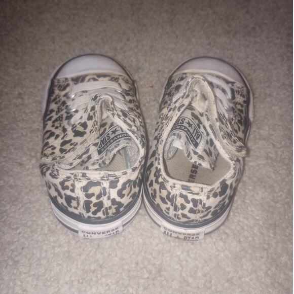Infant Converse Leopard Adjustable Strap Sneaker 5 - Picture 3 of 3